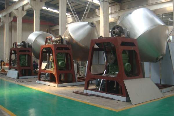 SZG-2000型双锥回转真空干燥机 SZG-2000型回转真空干燥机